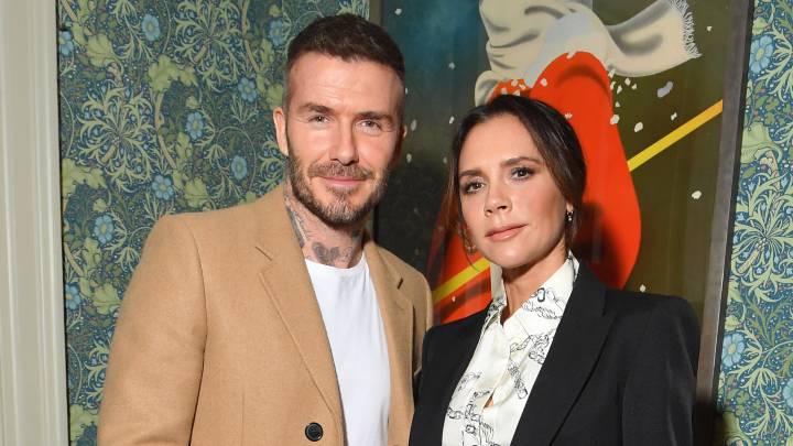 Victoria Beckham pide a fans escuchar a expertos de COVID-19