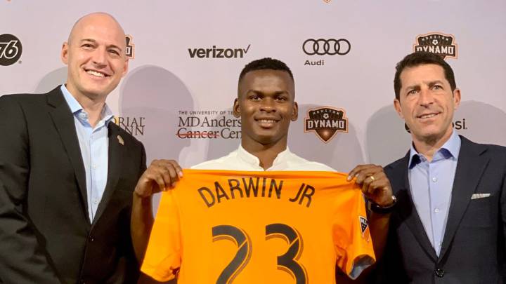 Darwin Quintero pidió calma ante brote de coronavirus en USA