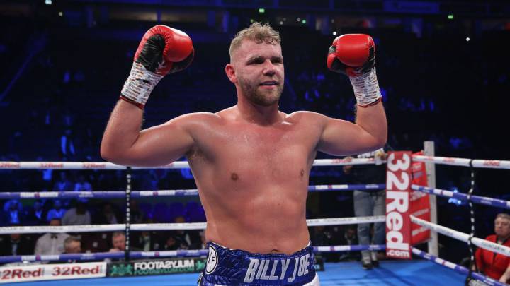 Billy Joe Saunders entrena en Las Vegas en espera de Canelo