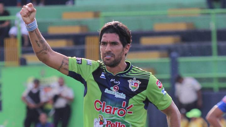 El Loco Abreu mandó mensaje a El Salvador por el coronavirus
