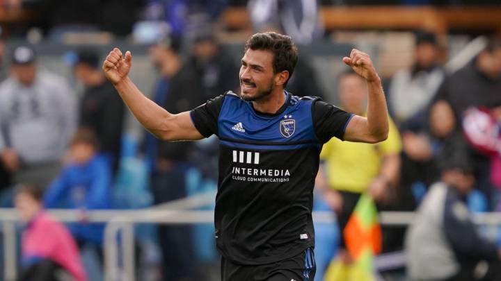 Oswaldo Alanís asegura que defensas favorecen a Vela en MLS