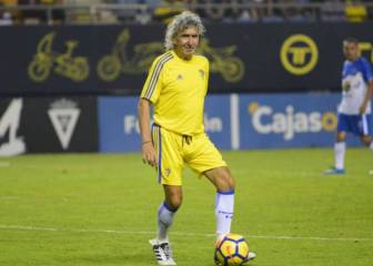 ¡Enorme! El Mágico González hizo el reto de 10 toques challenge