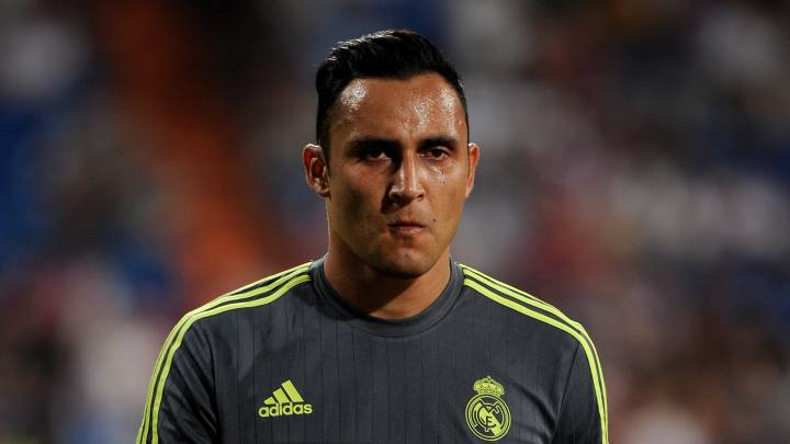 Keylor Navas viaja a Costa Rica en medio de la pandemia