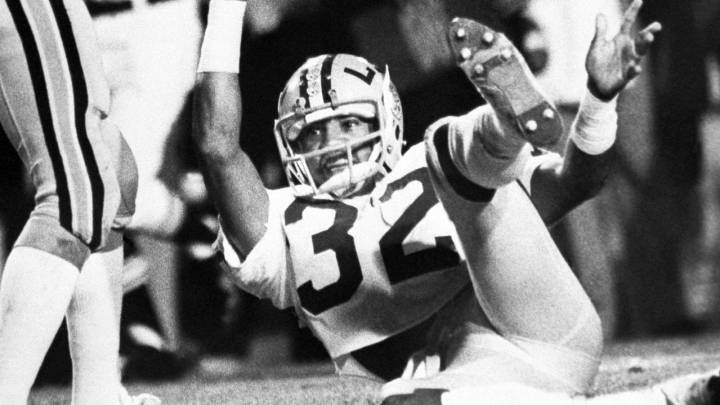 Orlando McDaniel con LSU