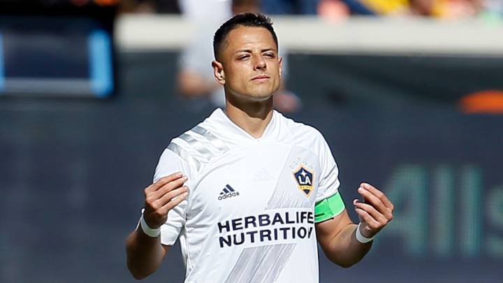 Chicharito agradece al personal de salud que lucha vs el COVID-19