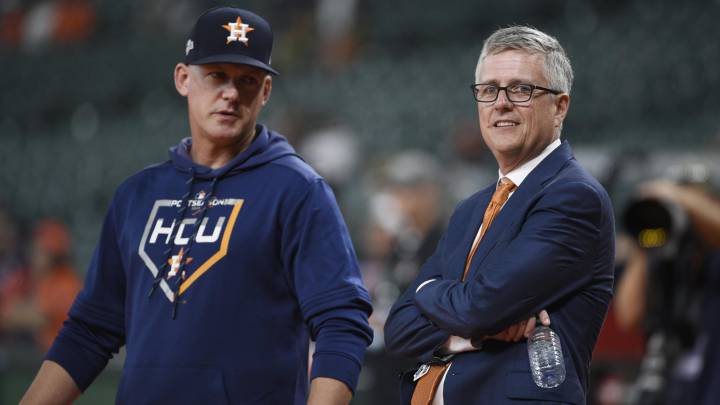A.J. Hinch y Jeff Lunhow