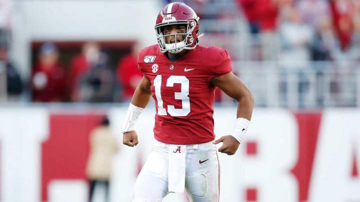 Tua Tagovailoa con Alabama