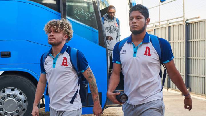 El órgano rector del fútbol en El Salvador decidió congelar las tres principales ligas de fútbol en este país, así como anular el título de Once Deportivo.