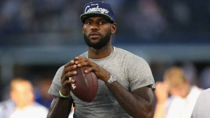 LeBron James en partido de la NFL