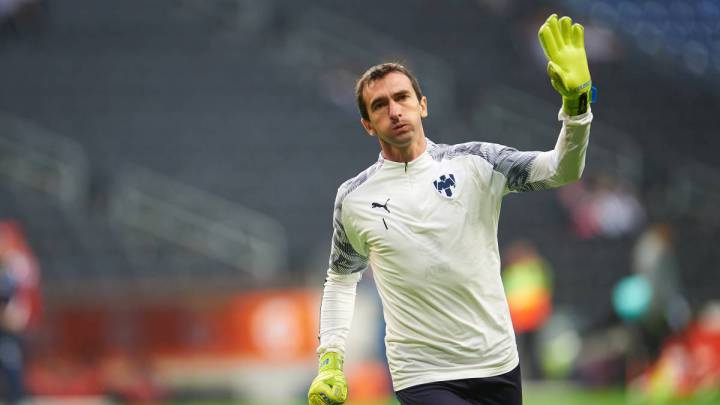 El portero de Rayados de Monterrey, Marcelo Barovero estaría viviendo sus últimos días como jugador de esta institución y ya busca opciones.