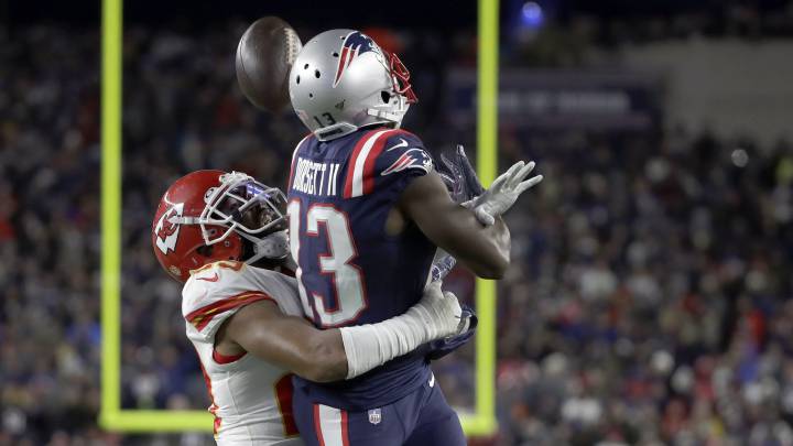 Interferencia de pase, Pats y Chiefs