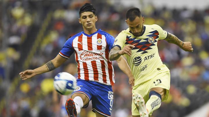 El delantero mexicano, quien actualmente milita en Sporting Kansas City no descartó su regreso a la Liga MX, pero sincero al negar a las Águilas.