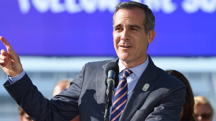Toque de queda en Los Angeles: horarios y restricciones