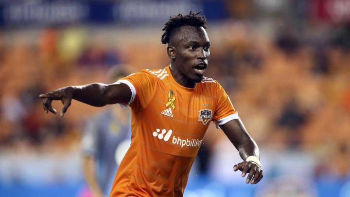 El delantero hondureño tiene vigente su sueño por jugar en Europa y con 24 años estaría listo para dar el salto y desprenderse de Houston Dynamo.