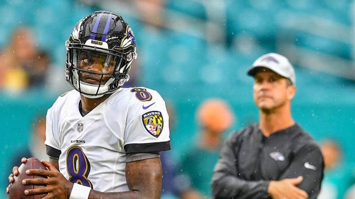 Lamar Jackson y John Harbaugh
