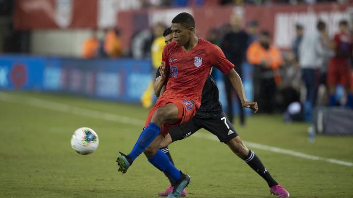 El lateral por derecha, Reggie Cannon estaría en la mira de equipos de Alemania y Bélgica; por ahora se debe completamente a FC Dallas de la MLS.