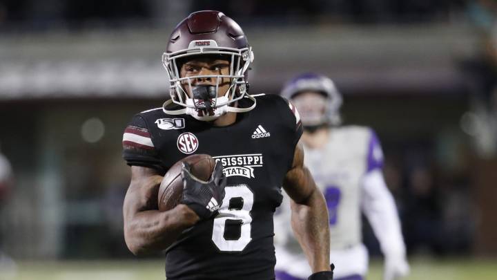 Kylin Hill con Mississippi State