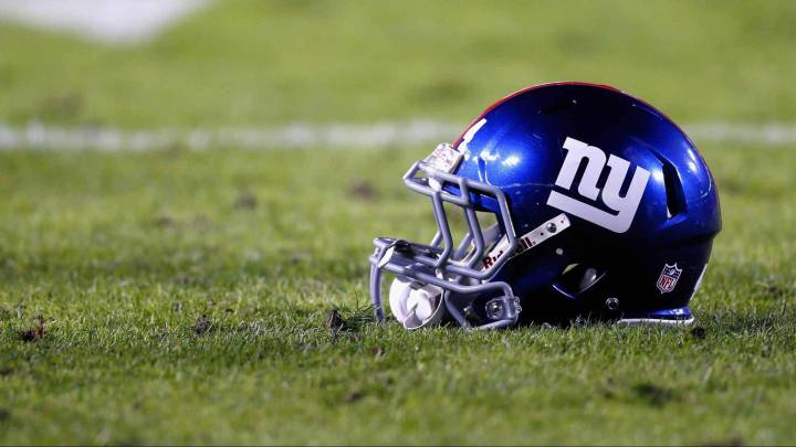 New York Giants Helmet