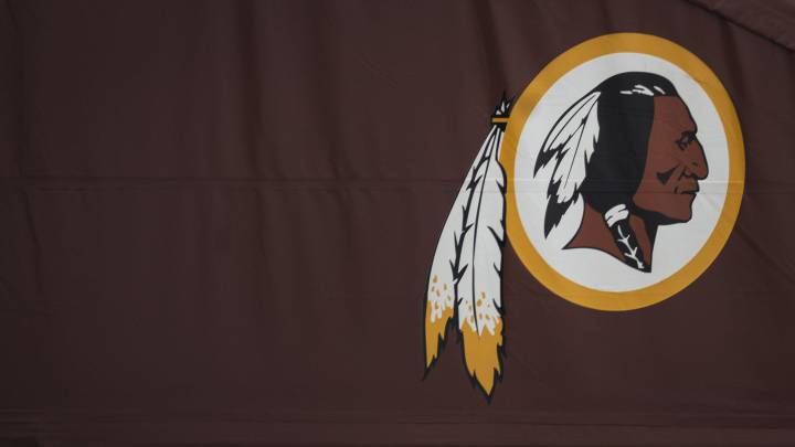 Logo de los Redskins en FedEx Field