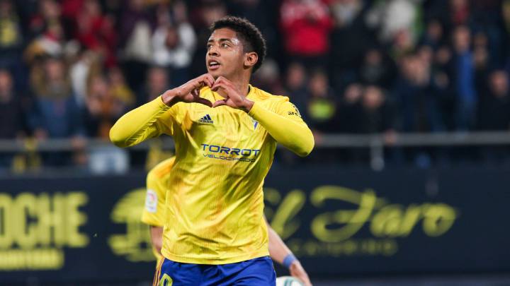 Choco Lozano no jugará ante Girona por cláusula en su contrato