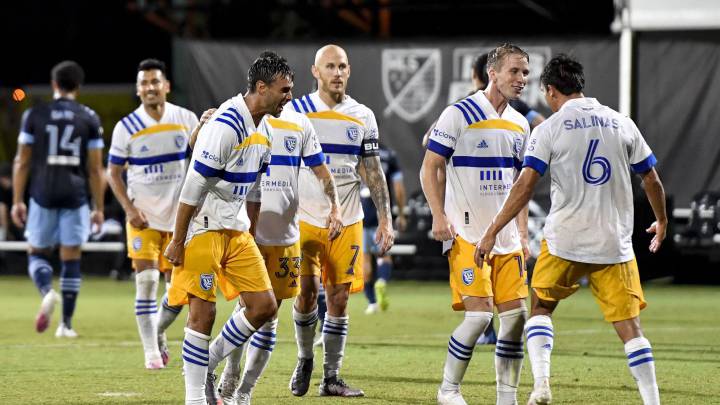 El equipo de Matías Almeyda perdía el partido por 3-1 y en la recta final del partido anotaron tres goles para darle la vuelta al marcador.