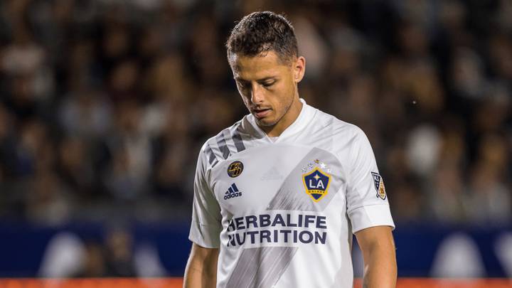 Barros Schelotto: Chicharito será baja por lo menos tres semanas