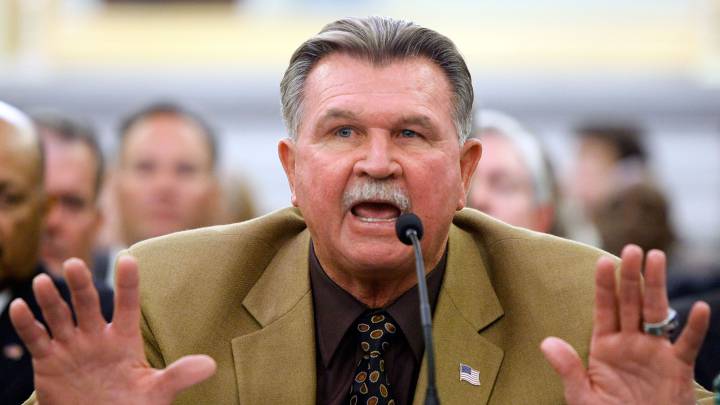 Mike Ditka en audiencia legal