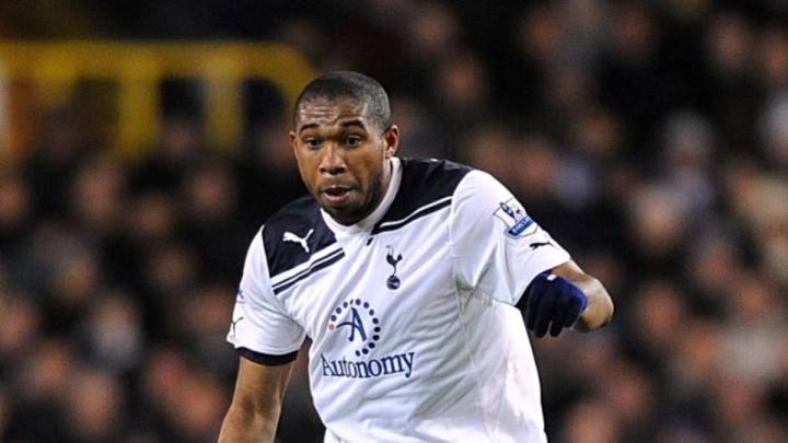 El conjunto inglés le envió un mensaje especial al centrocampista catracho, quien jugó para los Spurs en la Premier League de 2009 a 2011.