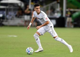 Ajax sigue de cerca a Atuesta