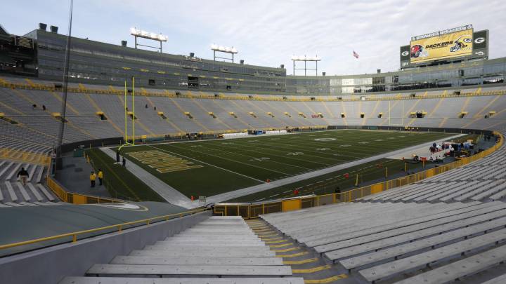 Lambeau Field vacío