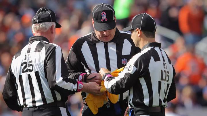 Réferis de la NFL en partido