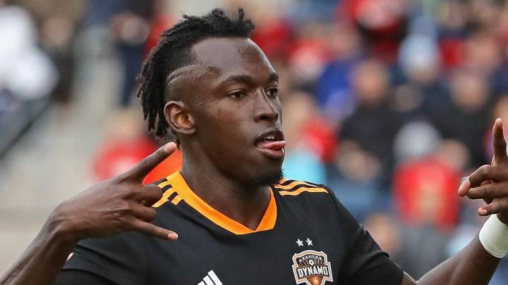 Alberth Elis cuenta con cuatro opciones para jugar en Europa