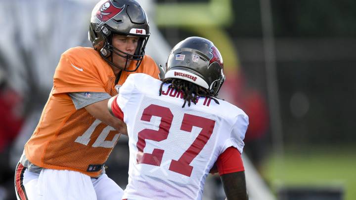 Tom Brady, Ronald Jones II