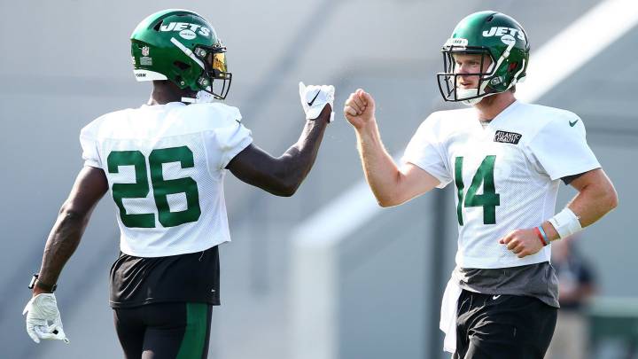 Le'Veon Bell y Sam Darnold