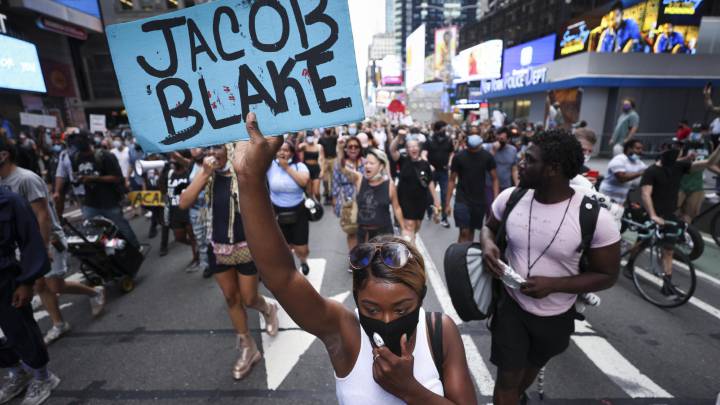 GoFundMe creado para Jacob Blake, el hombre tiroteado por la policía de Kenosha, recauda más de $250K