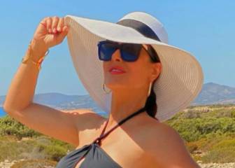¡Salma celebra sus 54 años con impresionantes fotografías!