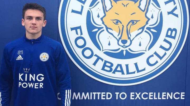 El estadounidense Zack Booth firma con el Leicester City