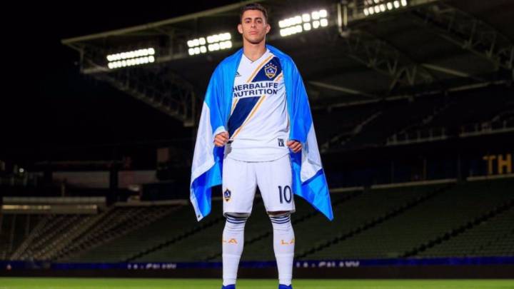 Boca no aceptará menos de 10 millones por Cristian Pavón