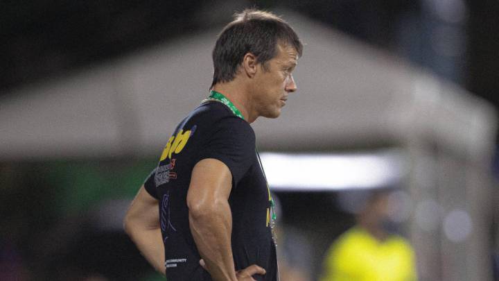 El estratega argentino habló sobre los problemas en de organización en el fútbol argentino y también elogió cómo se trabaja hoy en la MLS.