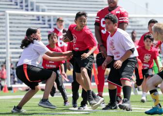 Training camp virtual de los 49ers para niños mexicanos