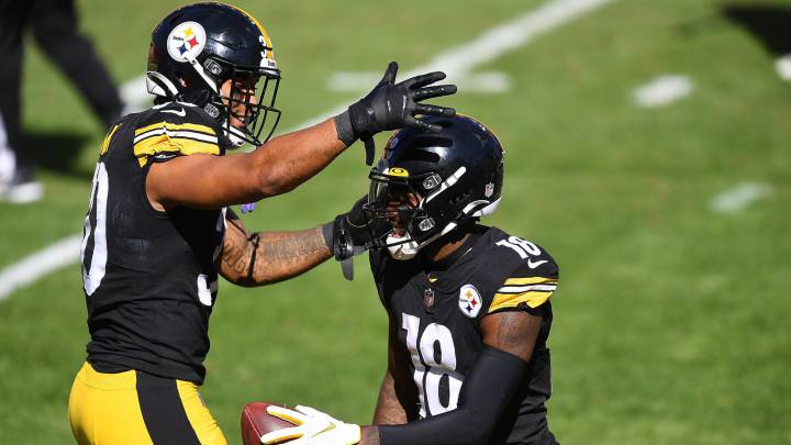 Diontae Johnson y James Conner