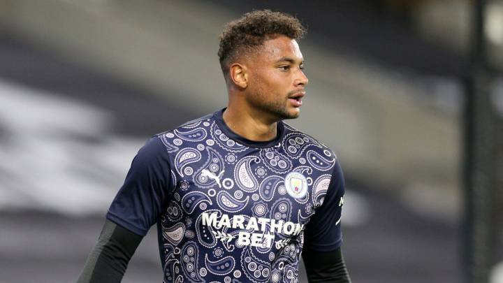 Steffen hace su primera aparición en la banca del Manchester City