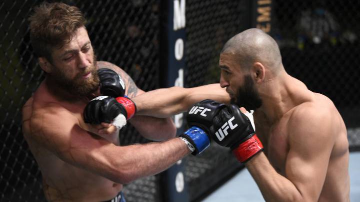 Así fue el impactante nocaut del "nuevo Khabib"