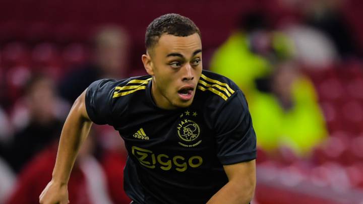 Ajax y Barcelona ultiman detalles del fichaje de Sergiño Dest