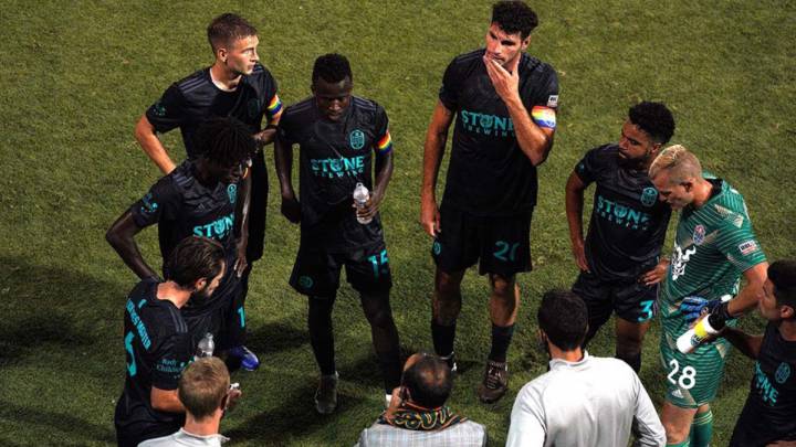 San Diego Loyal de Donovan se retira de partido en USL por insulto homofóbico