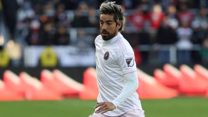 El delantero argentino tiene pocos días de convivir con Pizarro pero ya conoció su calidad dentro del campo y así fue como resaltó este punto.
