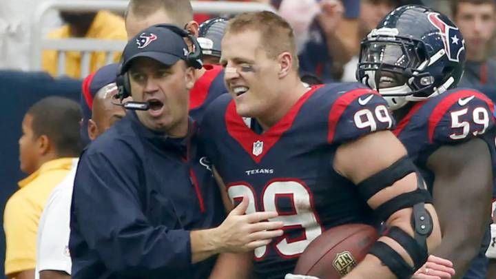 J.J. Watt y Bill O'Brien
