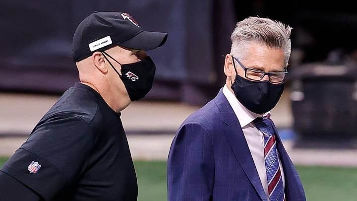 Dan Quinn y Thomas Dimitroff con los Falcons