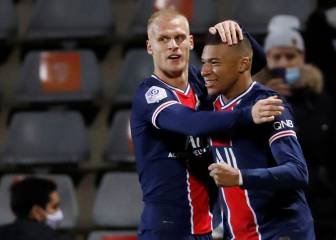 Mbappé marca su doblete y el PSG ya golea al Nimes
