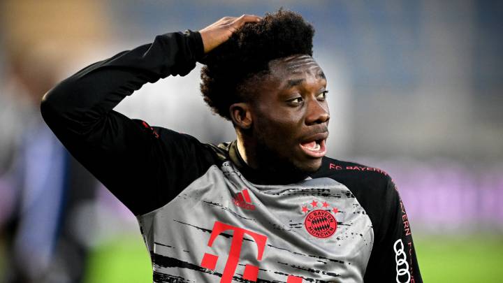 Hans Flick: “La forma física de Alphonso Davies bajó un poco”